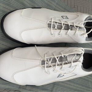 Men’s white Golf shoes 13